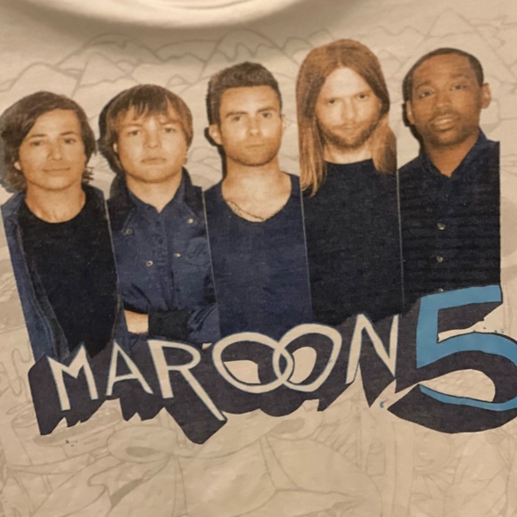 Maroon 5 concert tee - Picture 5 of 5